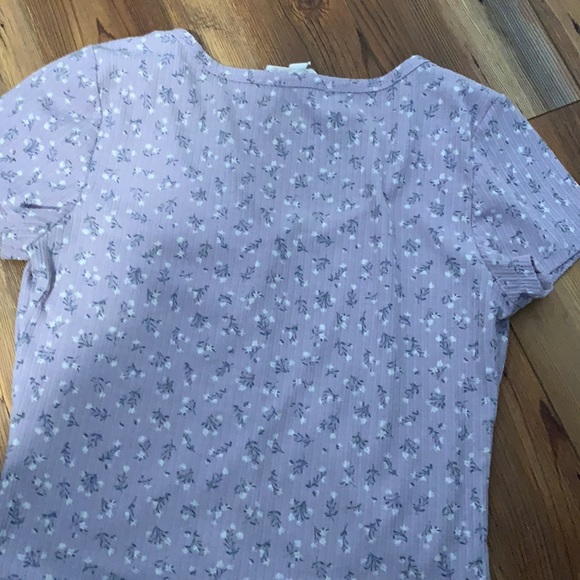 Purple crop top| size M| pink rose - Picture 4 of 4